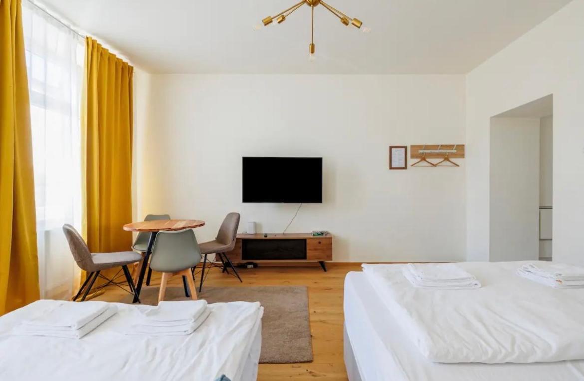 Apartment Near Hauptbahnhof - Kingsize Bed Vienna Exterior photo